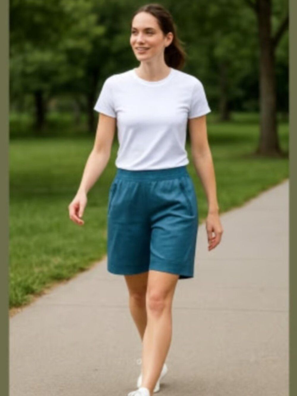 Like New! ATHLETA Playa Linen Bermuda Shorts Borealis Teal Blue 4